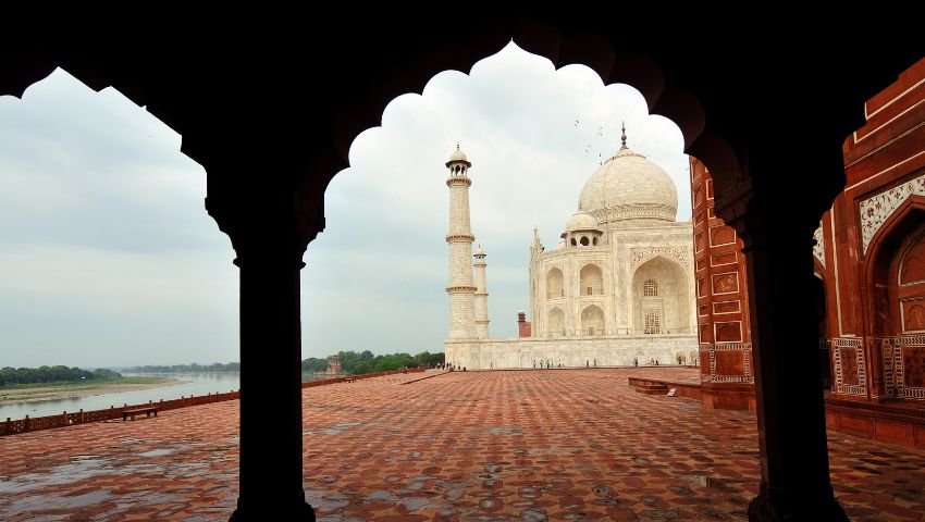 The Enchantment of Sunrise Taj Mahal Tour